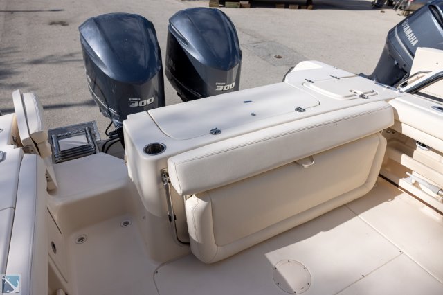 Pre-Owned 2015 Grady-White Freedom 285 Power Boat for sale